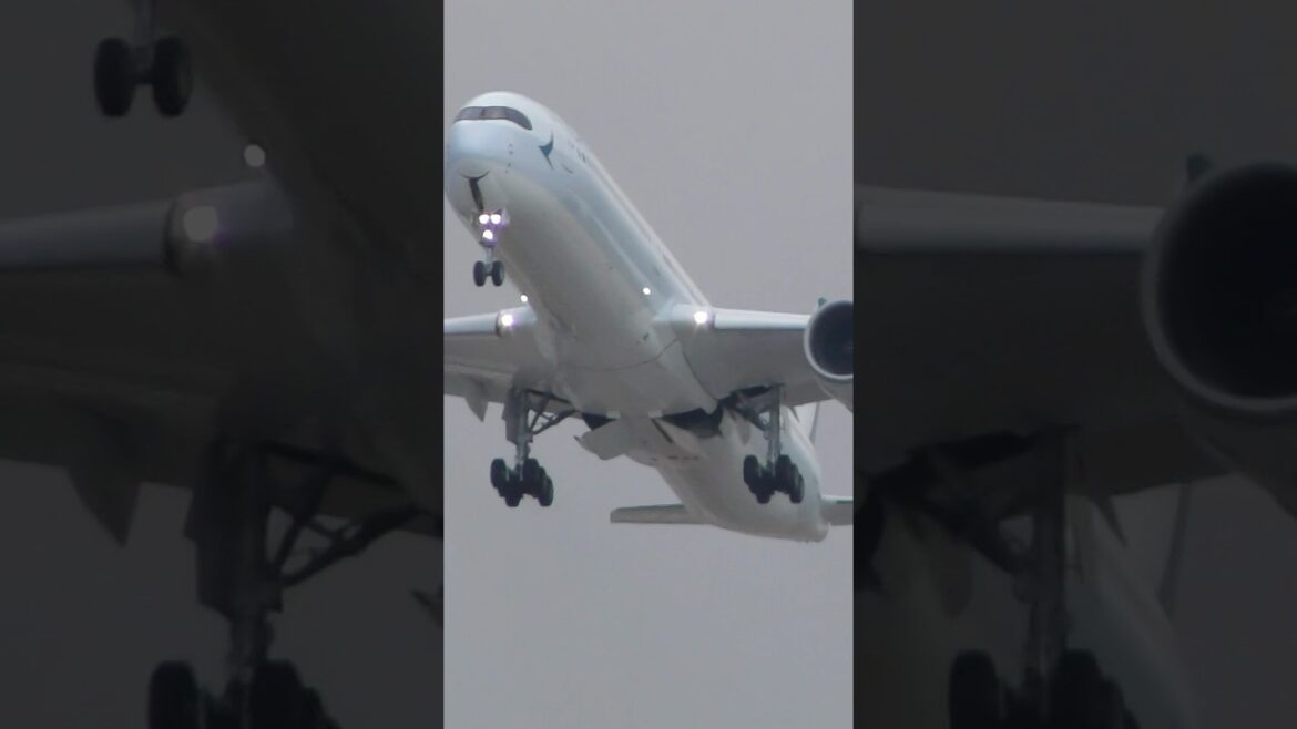 Cathay Pacific Airbus A350-1000 Emirates A380 KIX Osaka Kansai International Airport