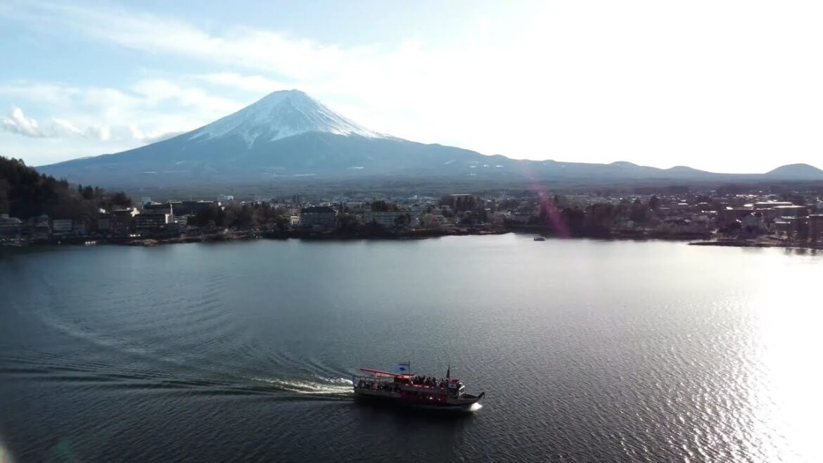 An Awesome Tour Boat Mount Fuji Ubuyagasaki