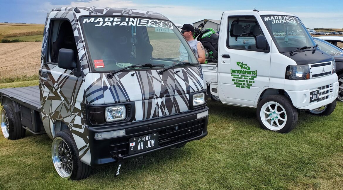 1996 Daihatsu Hijet & Mitsubishi Minicab