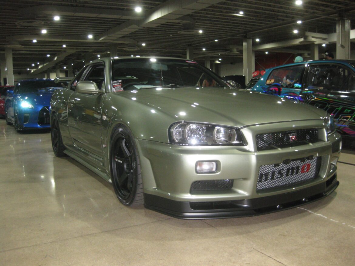 Super Clean Skyline GT-R M-Spec I saw at a car meet