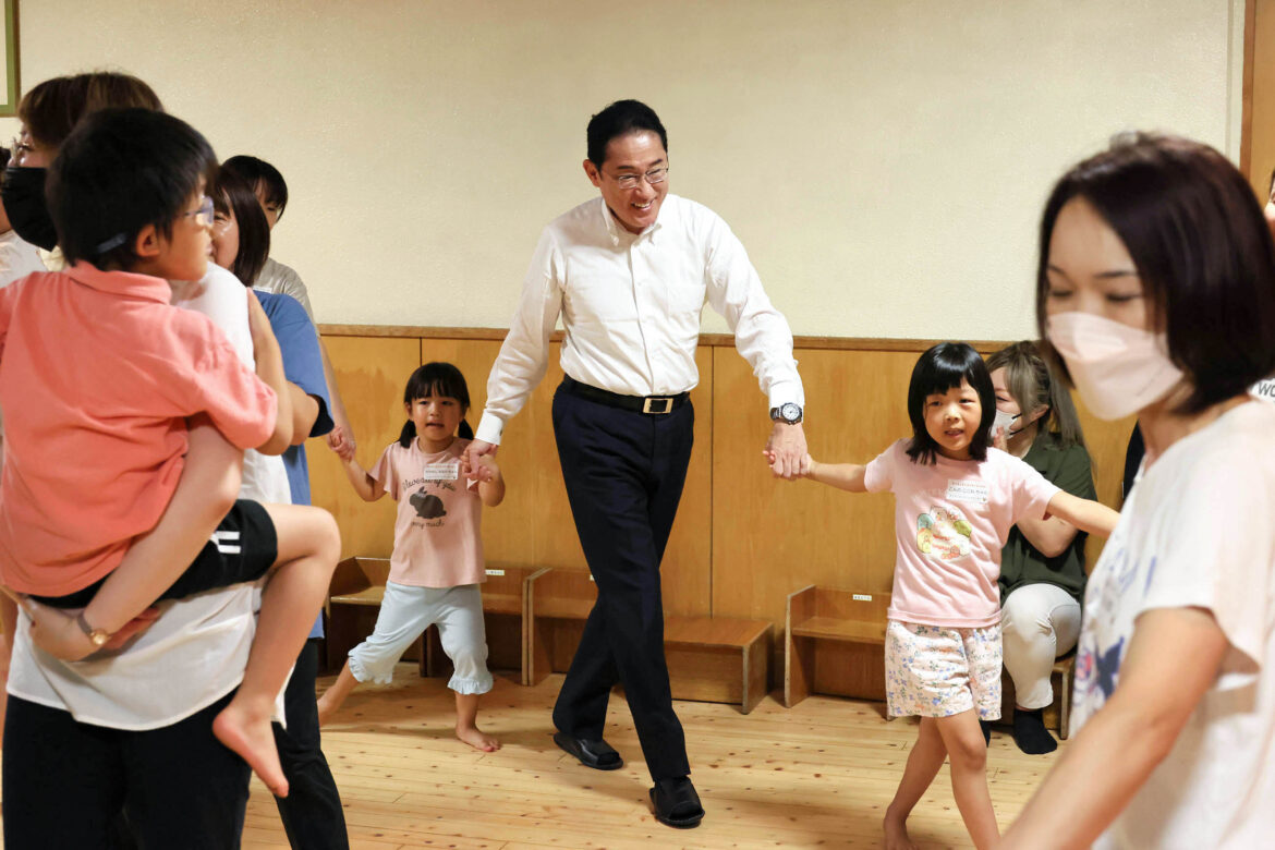Prime Minister Kishida visiting a child development support center (1)