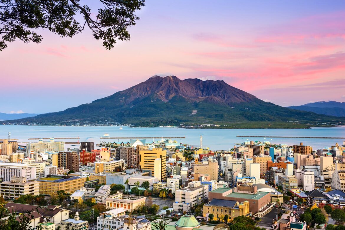 Sand Baths in Ibusuki & Mystical Forests of Yakushima Sand Baths in Ibusuki & Mystical Forests of Yakushima