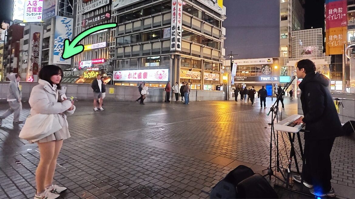 미친 하이텐션 리액션ㅋㅋㅋ 새벽시간 일본 오사카 최대 번화가에서 버스킹을 하면 생기는 일(아파트 쳤더니 외국인들 찐 리얼반응?!) | 콜드쉽의 스트리트 피아노 일본 오사카 1편🌏