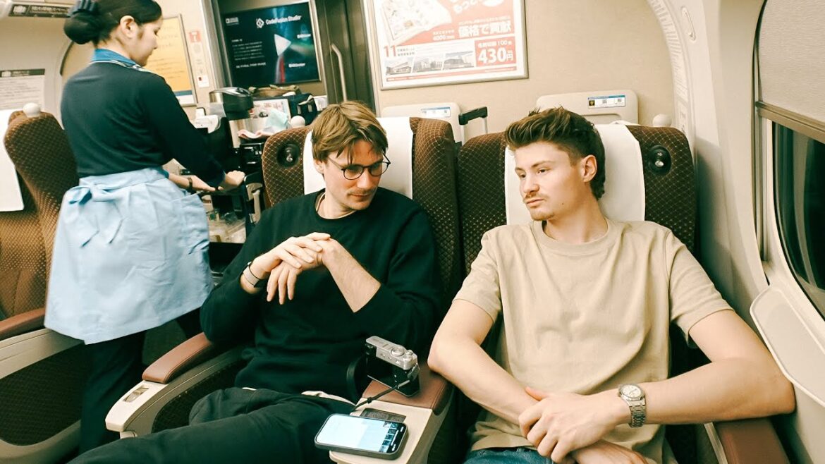 FIRST CLASS im 300 km/h Shinkansen Zug nach HIROSHIMA | Japan Trip EP.5 FIRST CLASS im 300 km/h Shinkansen Zug nach HIROSHIMA | Japan Trip EP.5