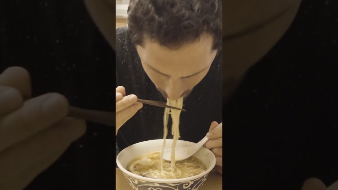 How to Order Ramen in Tokyo, Japan
