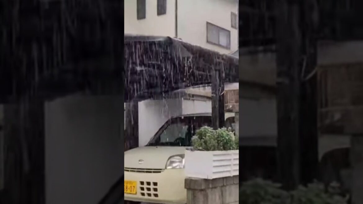 Super Heavy Rain In Kagoshima Japan, Walking In The Rain, Insomnia disappears instantly