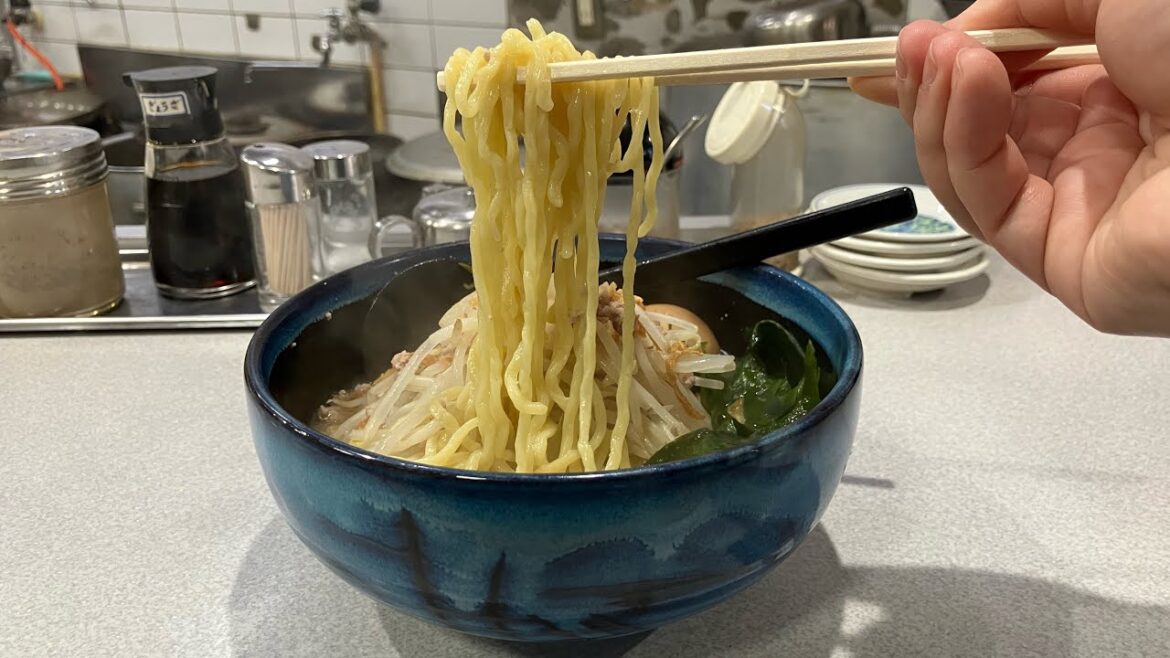 Unique Island Onion Ramen at Awajishima Ramen Poplar in Sumoto Unique Island Onion Ramen at Awajishima Ramen Poplar in Sumoto