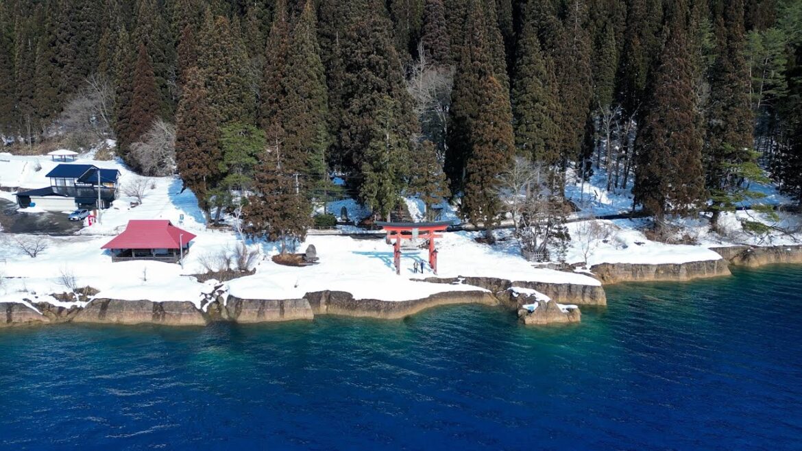 (日本) 秋田: 田澤湖, 御座石神社，森吉山，Lake Tazawa, Akita, Mt. Moriyoshi, Japan, 4K