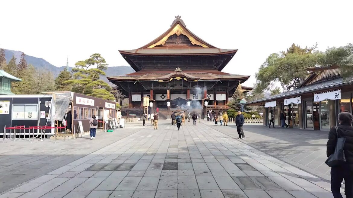 Walking from Nagano Station to Zenkoji Temple, Nagano, Japan
