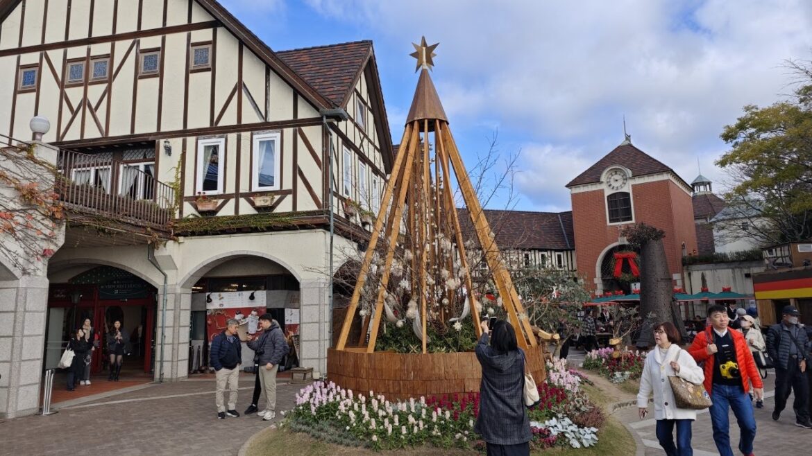 Gardens, Scenic Views, and Waterfalls! Kobe Nunobiki Full Hike