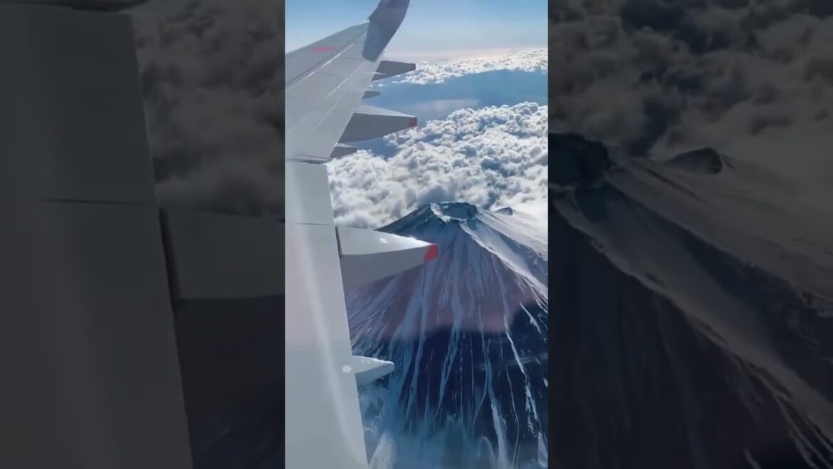 Mount Fuji Japan Awesome View #travel #love #ytshorts #youtube #japan #fuji