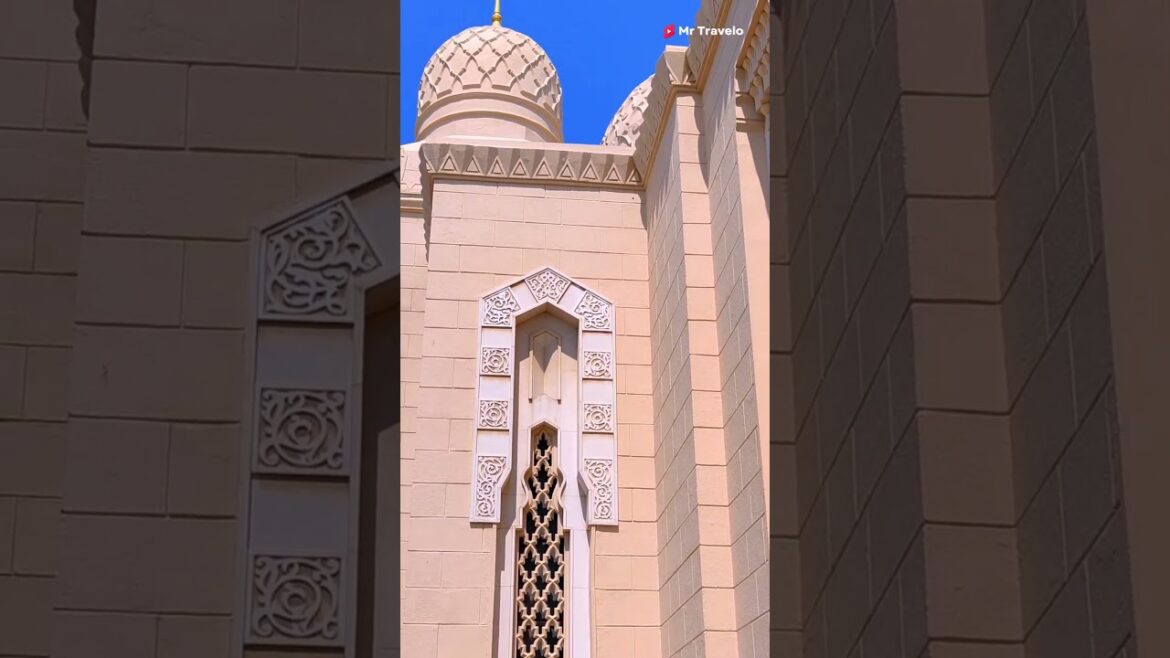 Jumeirah Mosque UAE ๐ฆ๐ช๐: Stunning Architecture in 60 Seconds | Must-See Landmark! #shorts Jumeirah Mosque UAE ๐ฆ๐ช๐: Stunning Architecture in 60 Seconds | Must-See Landmark! #shorts