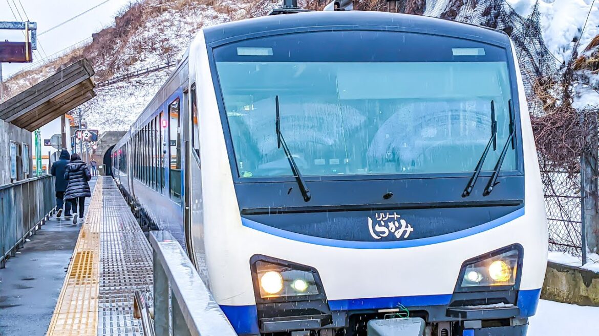 "Resort Shirakami" Scenic spots to see on a winter train trip #japantravel #train #五能線