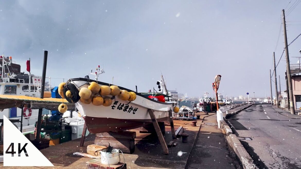【4K】Hachinohe Sea in Rough Weather - Aomori, Japan