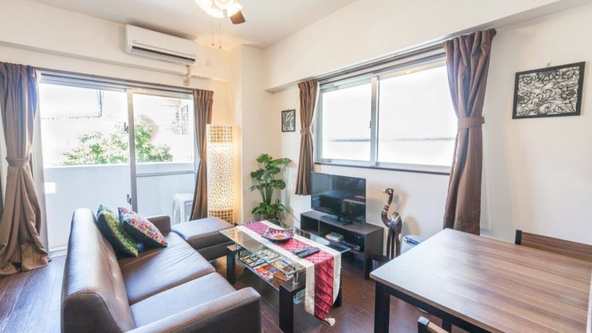 #ReviewHotel #Review 1 Bedroom Apartment Anjuur 205
