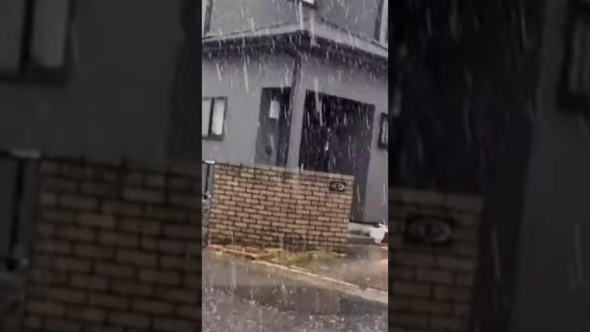 Super Heavy Rain In Kagoshima Japan, Walking In The Rain, Insomnia disappears instantly