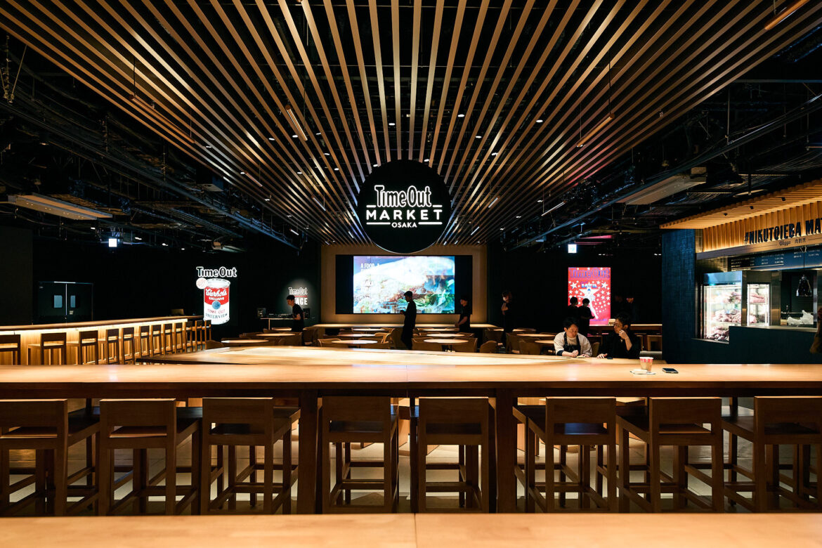 17 kitchens and two bars featuring the city’s best chefs and restaurants 17 kitchens and two bars featuring the city’s best chefs and restaurants