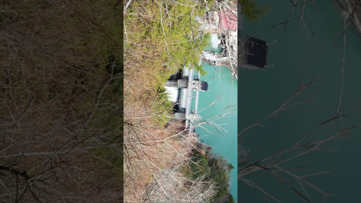 大井川ダム（静岡県榛原郡川根本町）※スマホは横向きで見てね