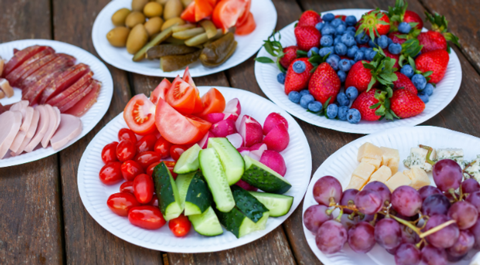 paper plates, dinner ware, us culture, fruit, fruit on plates,