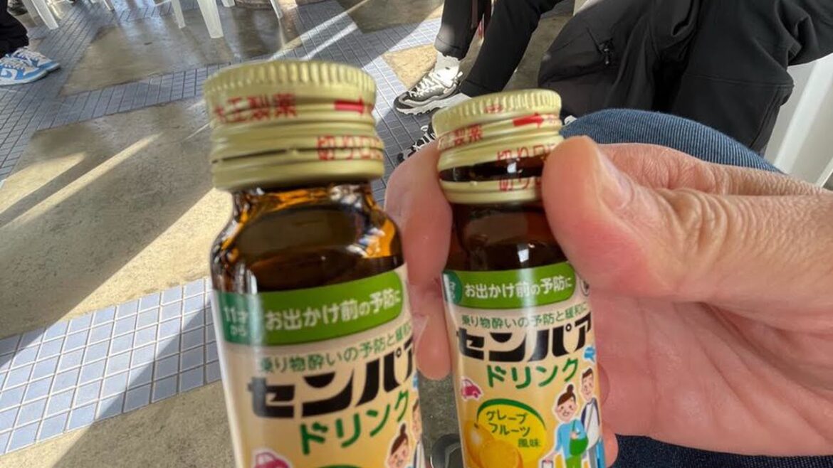 #TravelAZ #Activity Okinawa Whale Watching Tour/Departing from Naha and Chatan