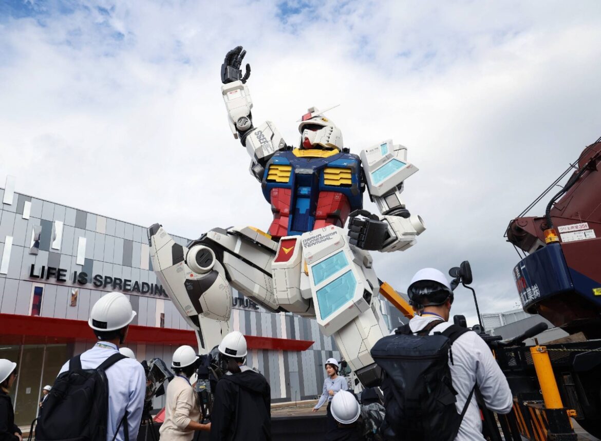 Full-size Gundam unveiled at Osaka Expo venue Full-size Gundam unveiled at Osaka Expo venue