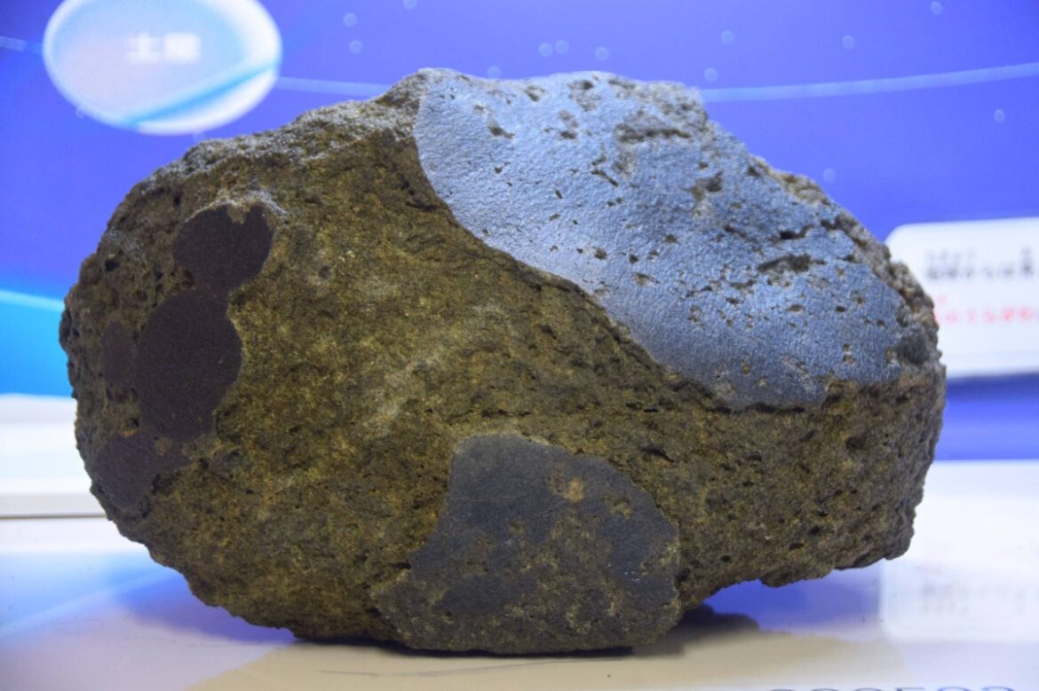 Japan pavilion to exhibit Mars meteorite at Osaka Expo