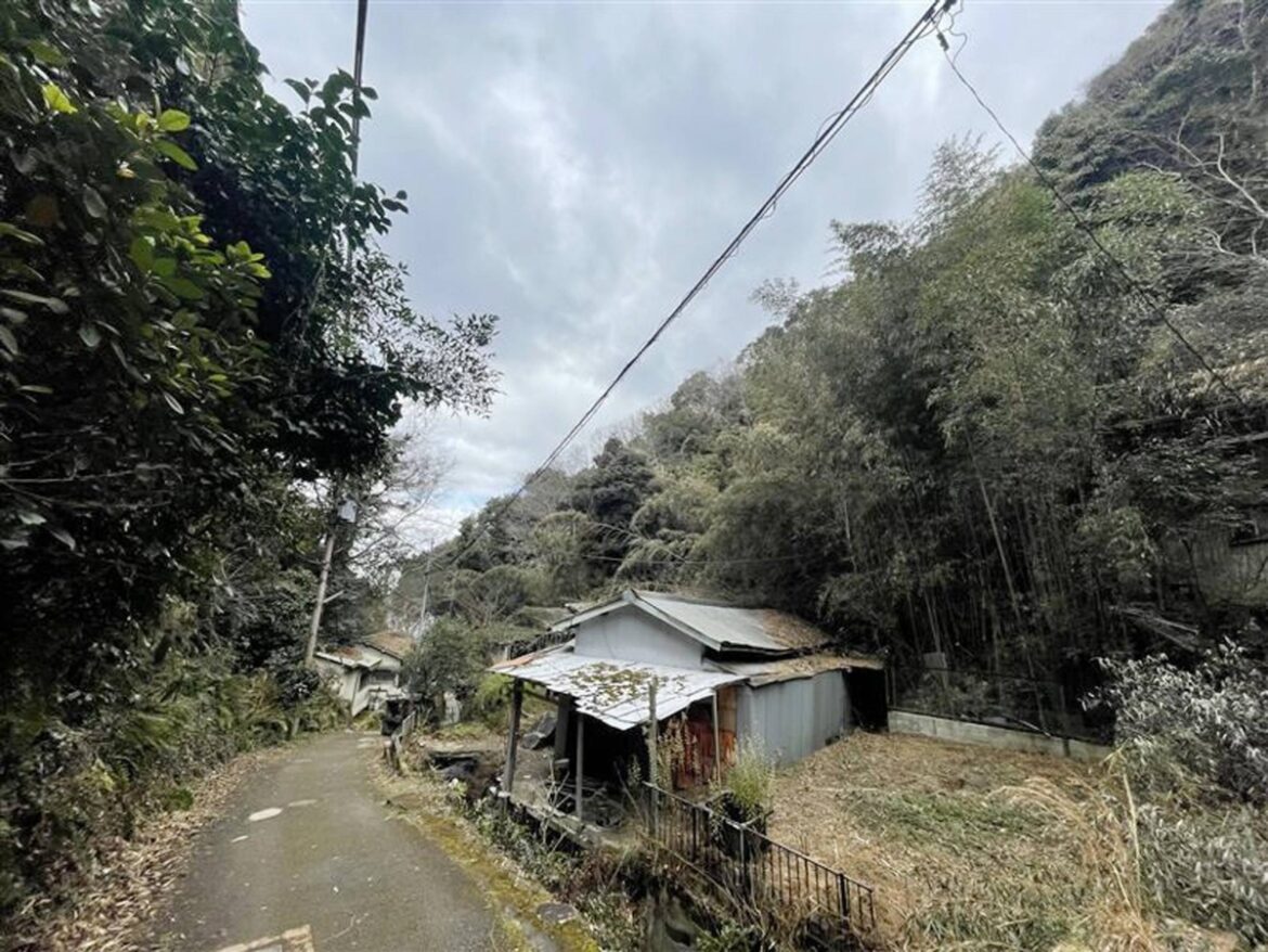 Osaka police identify dismembered body as ministry official Osaka police identify dismembered body as ministry official