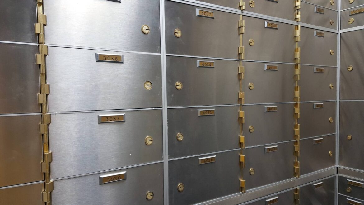 Japanese regulators seek stricter rules on safe deposit boxes Japanese regulators seek stricter rules on safe deposit boxes