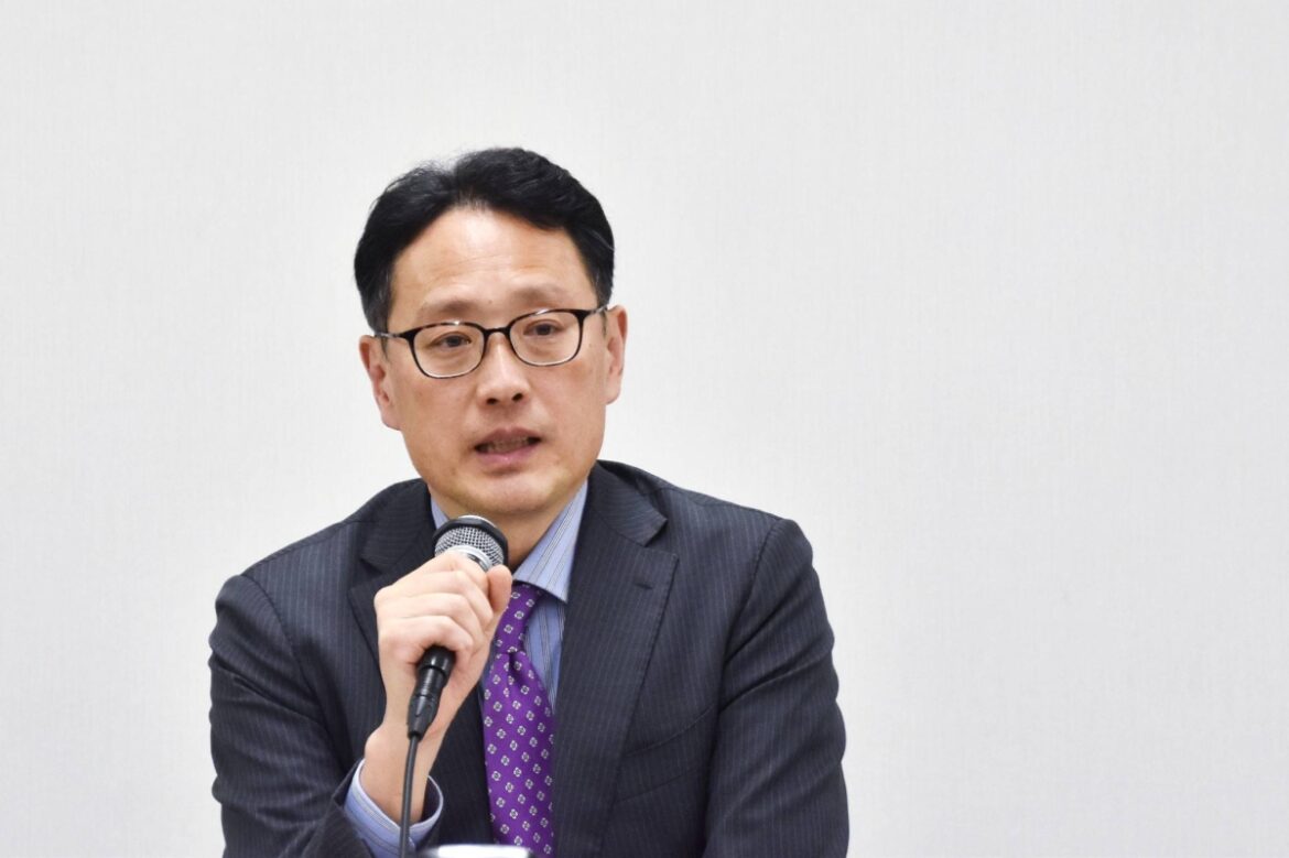 Japan and others agree to cut saury catch quota by 10%