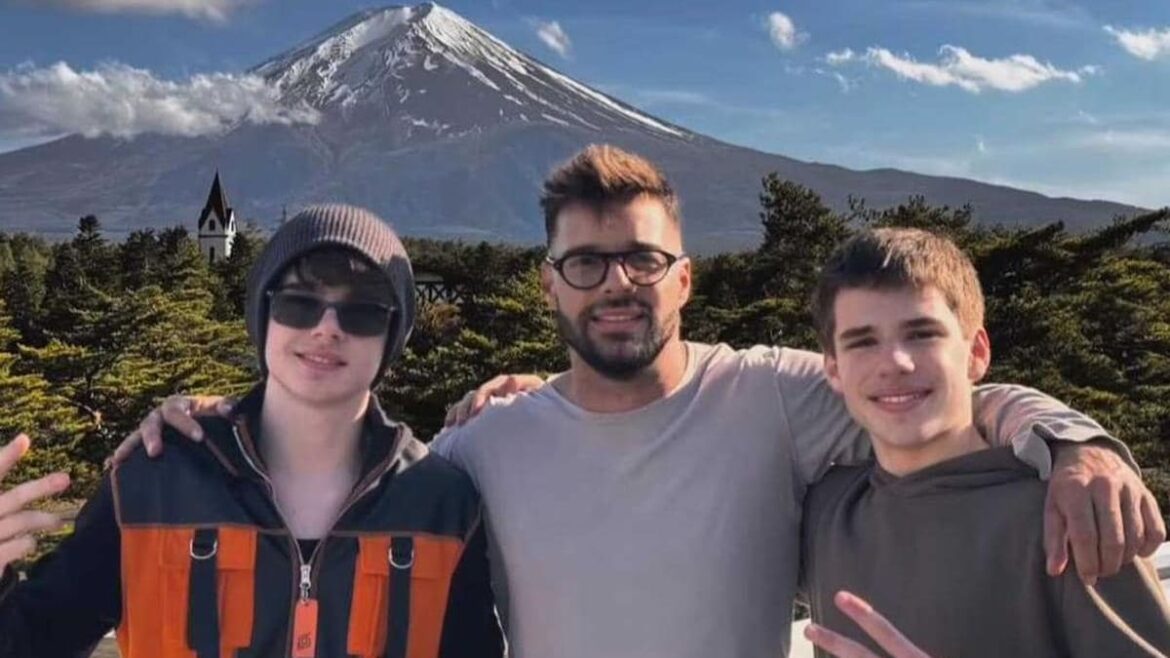 Ricky Martin and sons share stunning photos from Mount Fuji Ricky Martin and sons share stunning photos from Mount Fuji