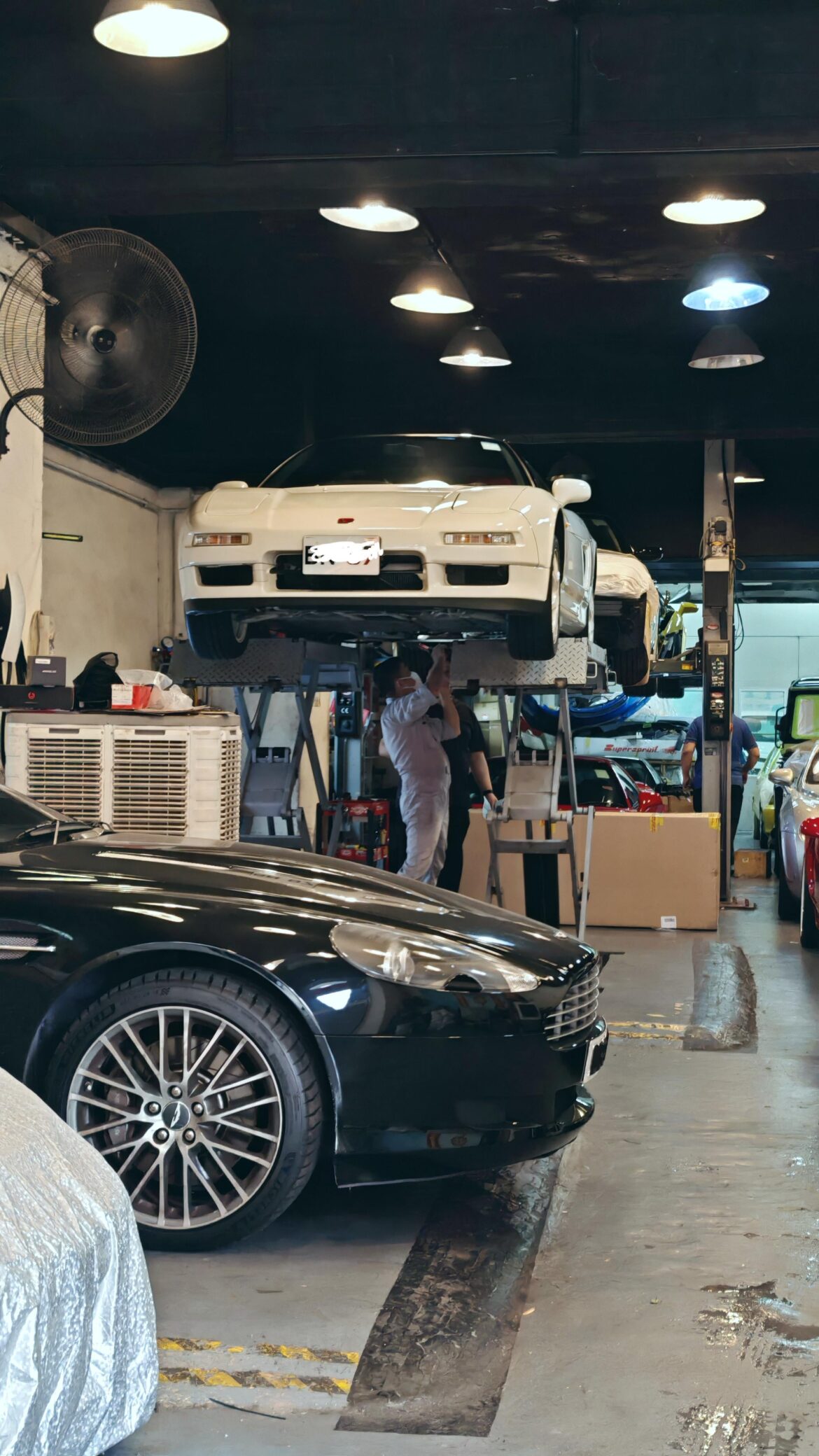 What's this NSX having dinner?
