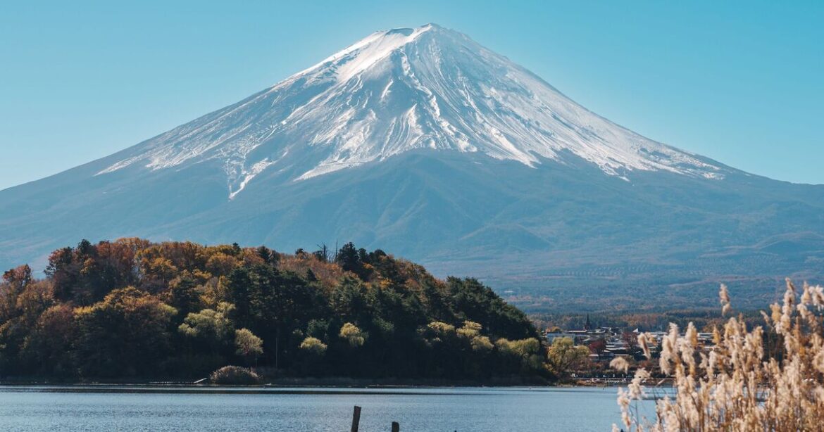 Country struggling with mass tourism mulls over higher tourist tax | World | News Country struggling with mass tourism mulls over higher tourist tax | World | News