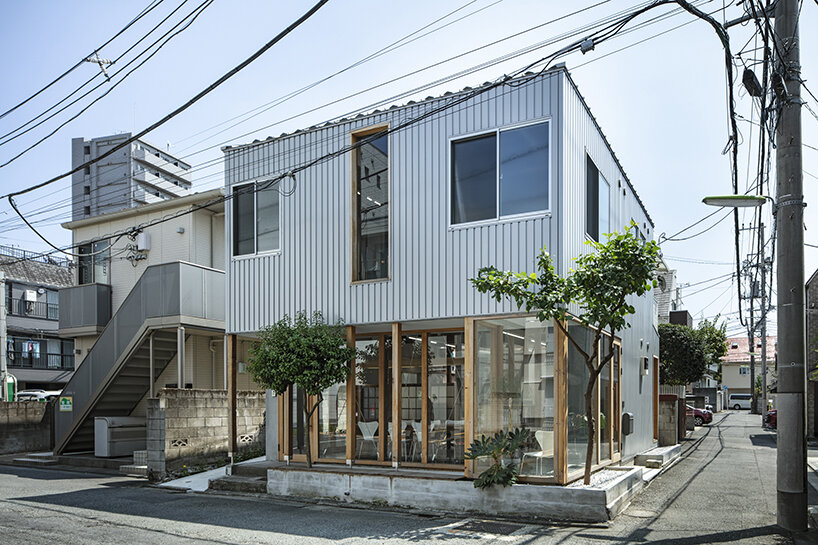 community-driven tokyo office by note architects adopts traditional japanese elements