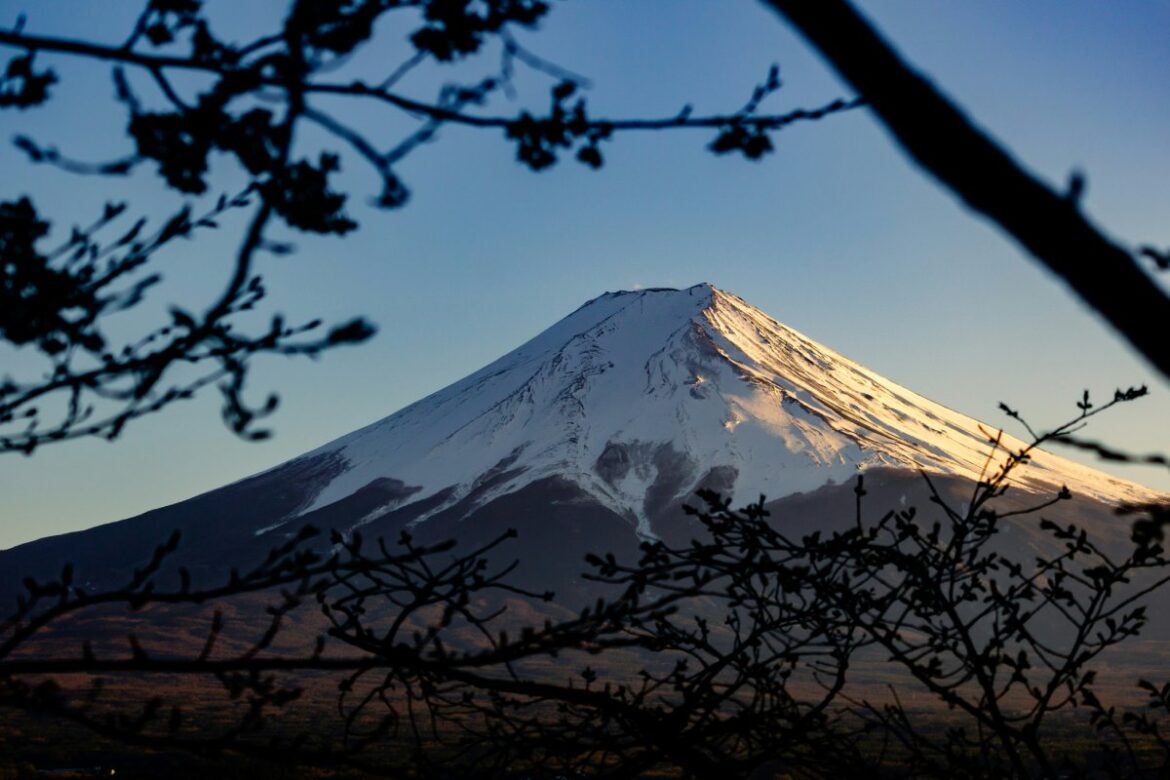 Japan to Introduce U.S.-Style Electronic Travel Authorization: 71 Nations Affected Mount Fuji