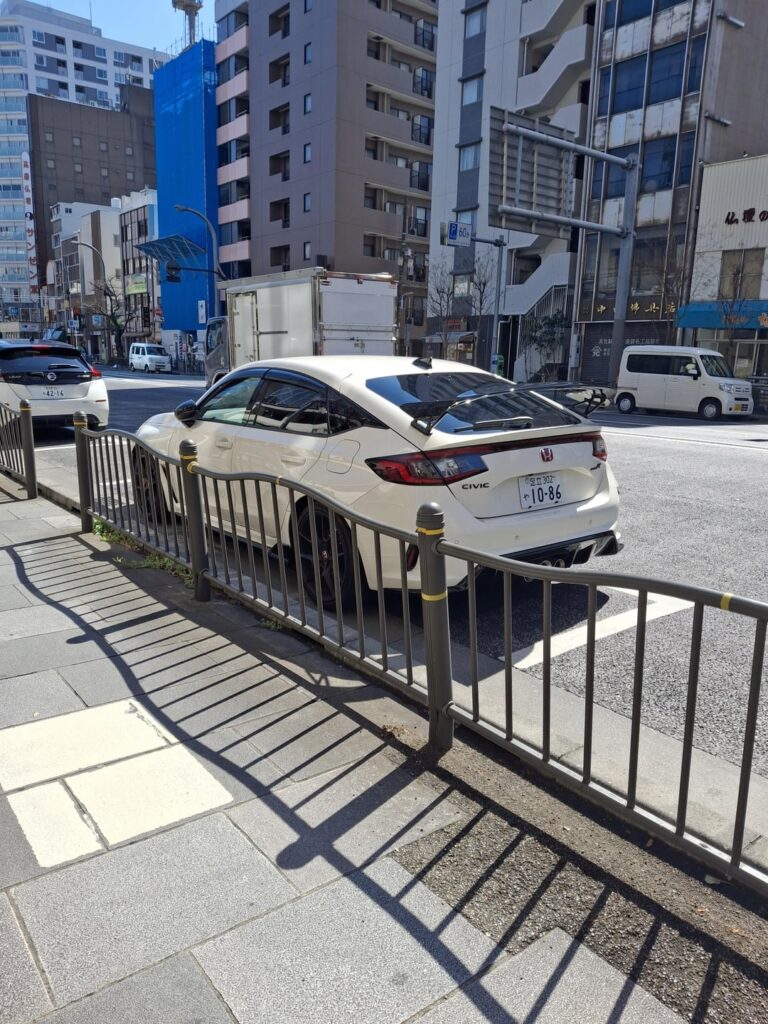 A few pictures of JDM cars in Tokyo
