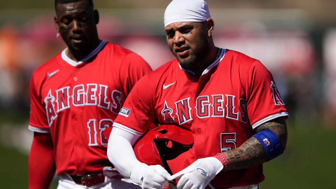 Cuba had record 26 players on opening-day MLB rosters and Japan had 12 for its most since 2012