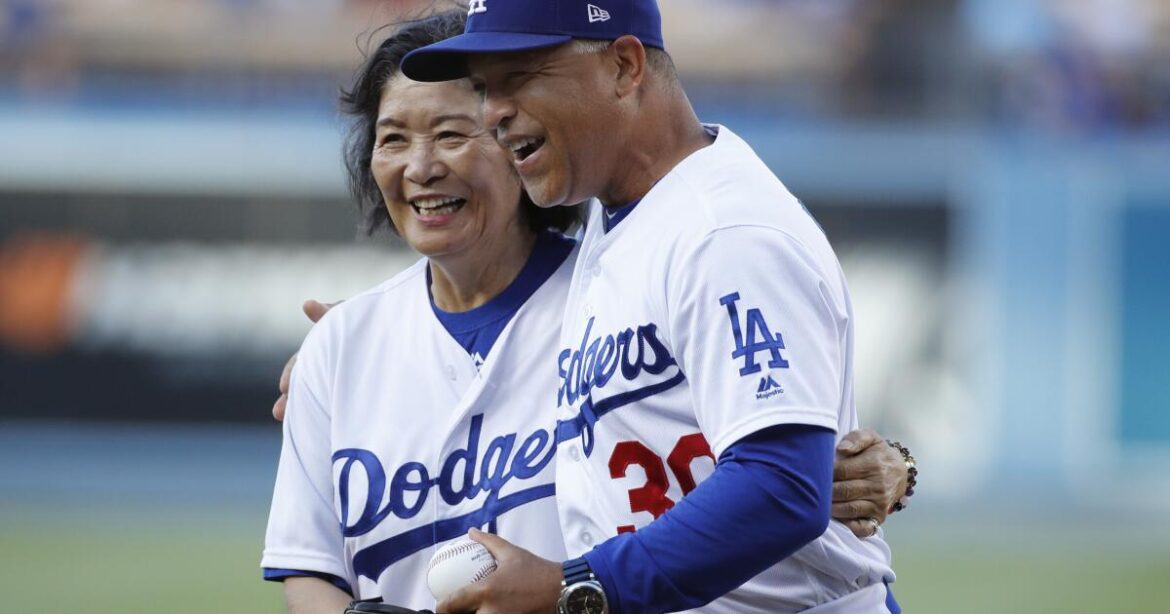 Dave Roberts reflects on Japanese heritage ahead of Dodgers’ Tokyo opener