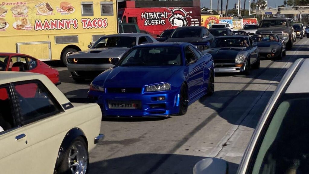 R34 in the streets of long beach