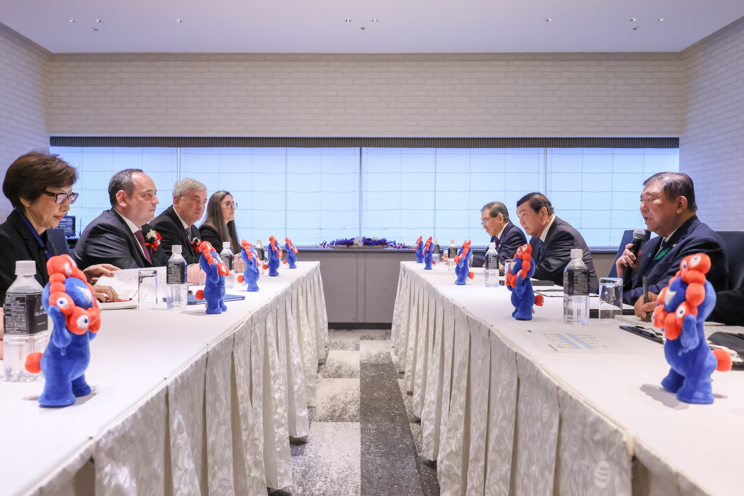 Prime Minister Ishiba holding a meeting with Mr. Dimitri Kerkentzes, Secretary General, Bureau International des Expositions (2)