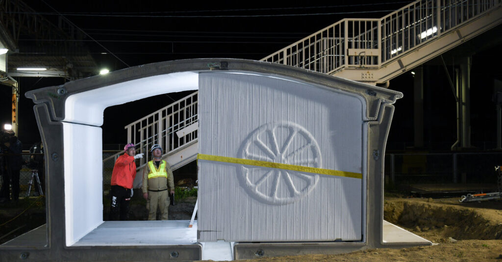 How Japan Built a 3D-Printed Train Station in 6 Hours How Japan Built a 3D-Printed Train Station in 6 Hours