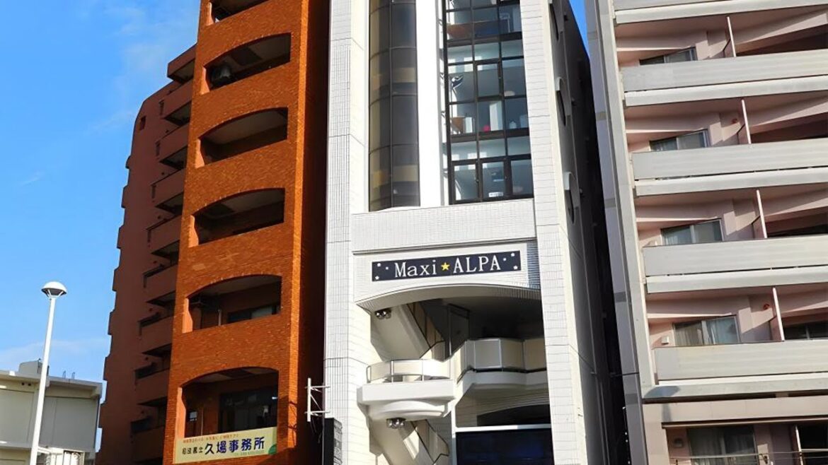 #ReviewHotel #Review Maxi Alpa Capsule Hotel