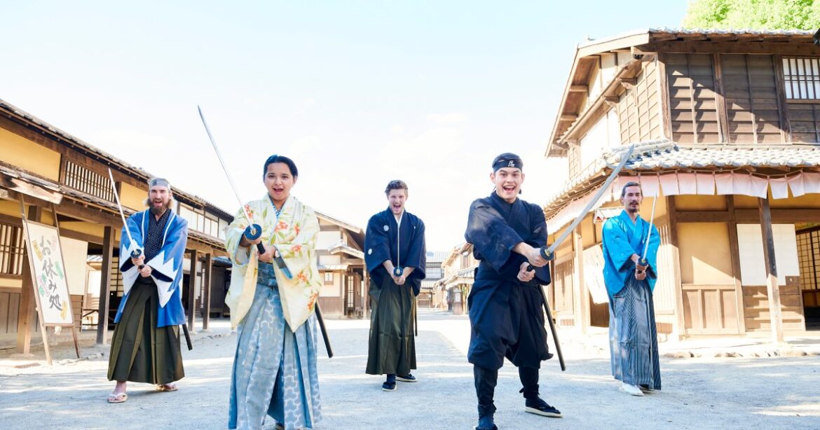 Fight like a ninja in a samurai town, with sword-fighting experience at Kyoto Toei movie studio park Fight like a ninja in a samurai town, with sword-fighting experience at Kyoto Toei movie studio park