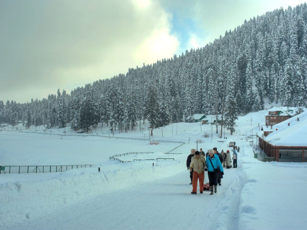Skiing in Gulmarg. Photo by Colin Tsoi