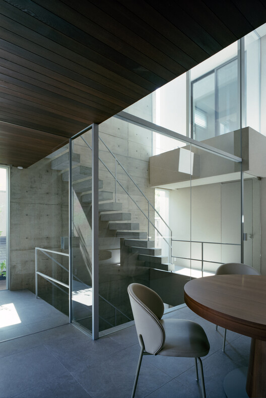 Two-Generation House in Tennoji-ku / FujiwaraMuro Architects - Image 3 of 30