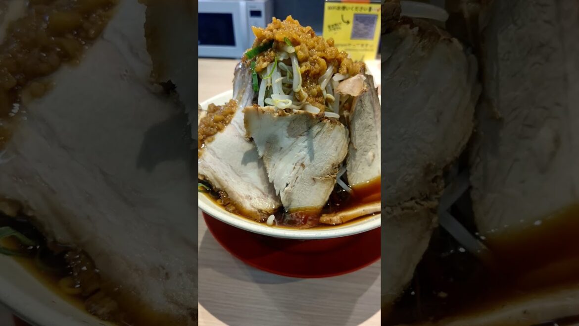 三宮センタープラザ地下らーめんやまちゃん あーちゃん店高井田系二郎系ラーメン #shorts