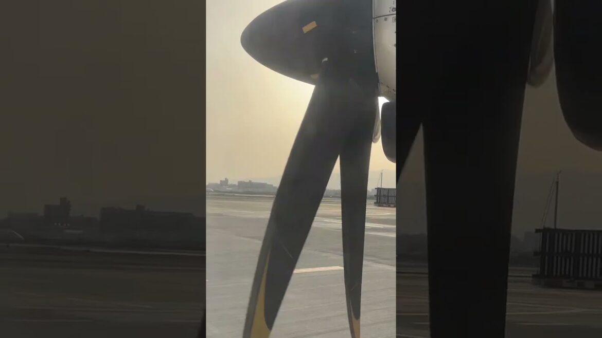 #飛行機　#プロペラ機