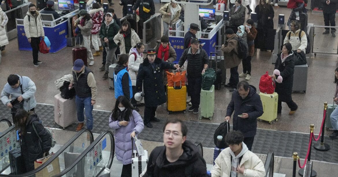 China’s Lunar New Year travel rush kicks into high gear with 9 billion trips expected China's Lunar New Year travel rush kicks into high gear with 9 billion trips expected