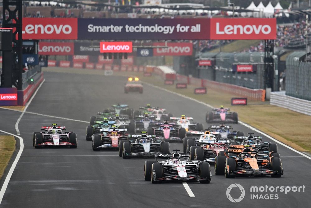 Lando Norris, McLaren, Oscar Piastri, McLaren, Max Verstappen, Red Bull Racing