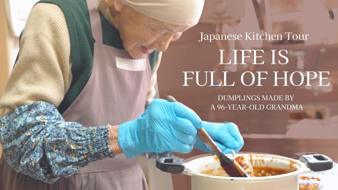 What a Beautiful Life: 96-Year-Old Grandma Making Dango|盛華堂 おばあちゃん What a Beautiful Life: 96-Year-Old Grandma Making Dango|盛華堂 おばあちゃん