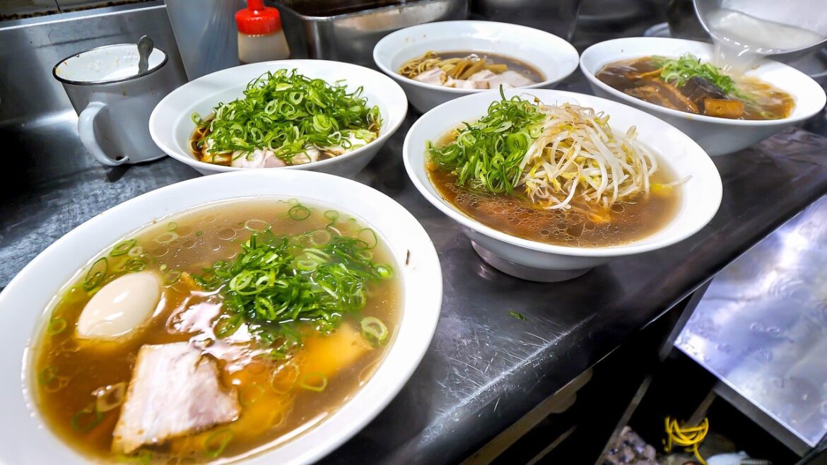 岡山)昭和最強ラーメン60秒で汁に溺れる客が続出する行列激シブ中華専門店 岡山)昭和最強ラーメン60秒で汁に溺れる客が続出する行列激シブ中華専門店